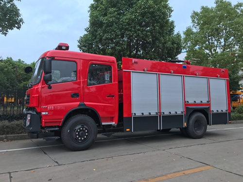 國五東風(fēng)6噸泡沫消防車