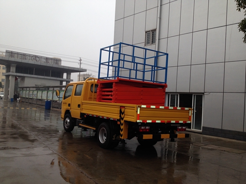 國五東風10米高空作業(yè)車