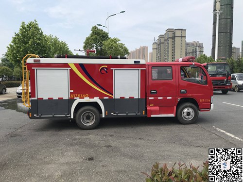 東風(fēng)小多利卡水罐消防車